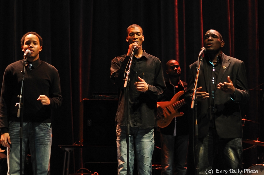 Evry Daily Photo - Telethon Evry 2010 - Concert Evry University Gospel - large - 5244052460.jpg